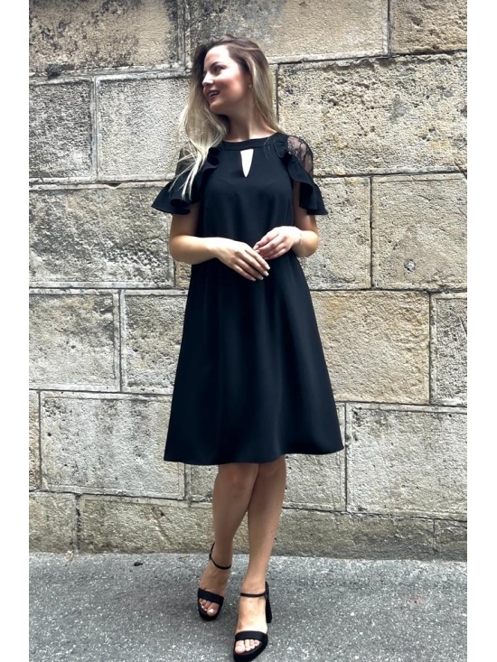 Rochie Xintia neagra cu maneca raglan din dantela